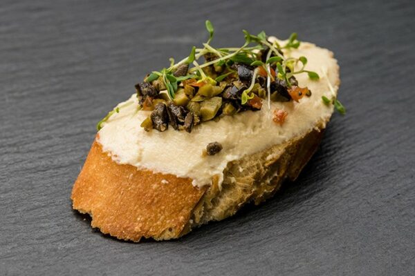 Hnuta’s Gourmet Mix vegetarisch Hummus - Brötchen Catering