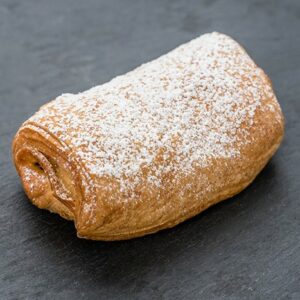 Hnuta’s Jour Plunder Schokorolle - Brötchen Catering