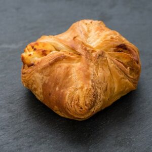 Hnuta’s Jour Plunder Topfengolatsche - Brötchen Catering