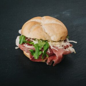 Hnuta’s Jour Gebäck Prosciutto - Brötchen Catering