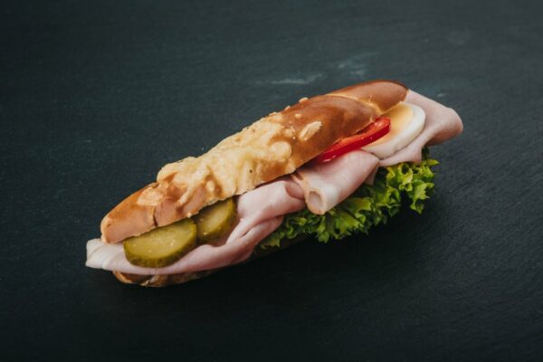 Hnuta’s Jour Gebäck Beinschinken - Brötchen Catering
