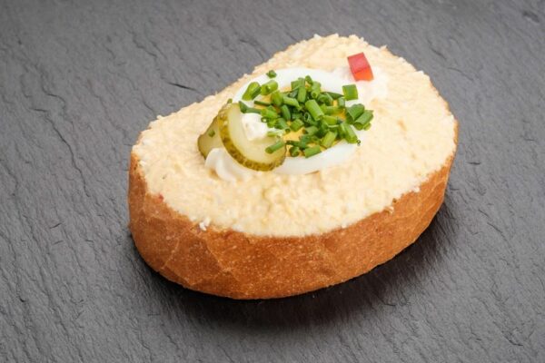 Hnuta's Klassiker Mix Eiaufstrich - Brötchen Catering