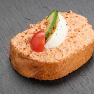 Hnuta's Klassiker Mix Roter feuriger Aufstrich - Brötchen Catering