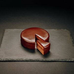 Hnuta’s Sachertorte Mini - Brötchen Catering