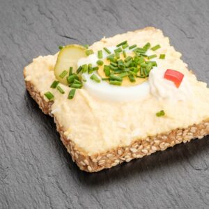 Hnuta’s Vollkorn Ei-Aufstrich - Brötchen Catering