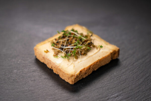 Hnuta’s Vollkorn Humus- Brötchen Catering