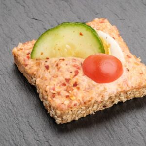 Hnuta’s Vollkorn Roter feuriger Aufstrich - Brötchen Catering