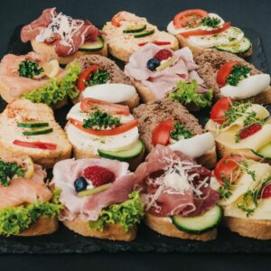 Hnuta’s Canapes Mix - Brötchen Catering