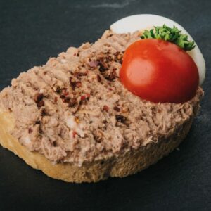 Hnuta’s Canapes Mix Thunfisch - Brötchen Catering