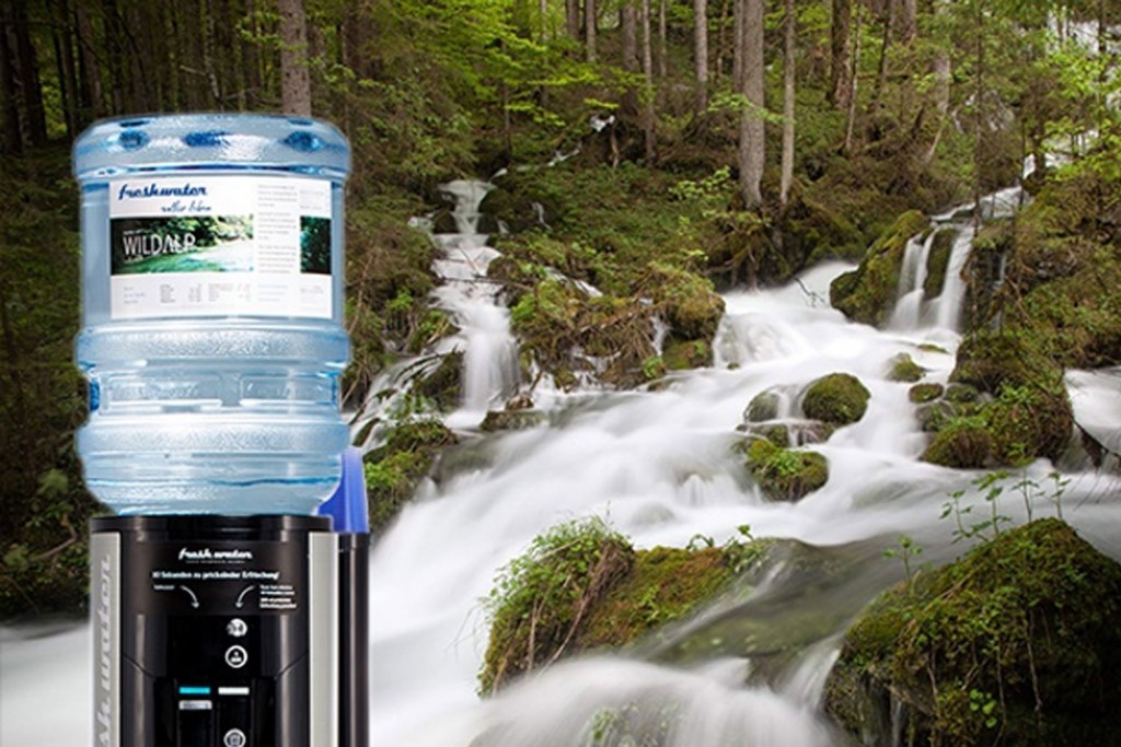 Hnuta's Alpen-Quellwasser Freshwater - Brötchen Catering