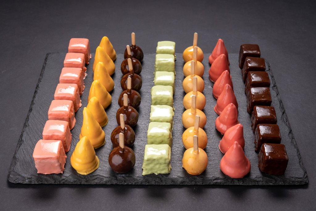 Hnuta’s glasierte Petit Fours Mix