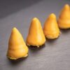 glasiertepetitfours_maracujaspitz_hnuta-broetchen-catering Hnuta’s glasierte Petit Fours Mix Maracujaspitz