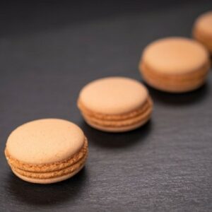 Hnuta’s Makronen Orange - Brötchen Catering